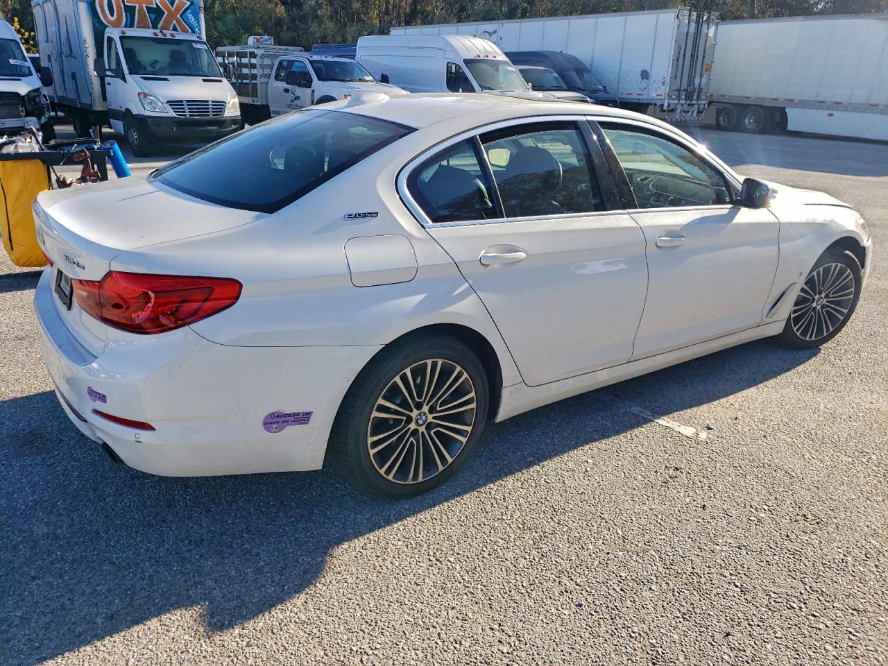2019 BMW 530E photo 3