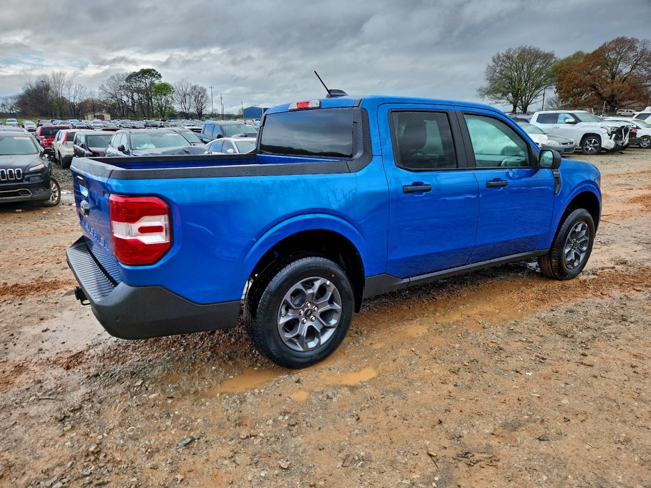 2025 FORD MAVERICK XLT photo 3