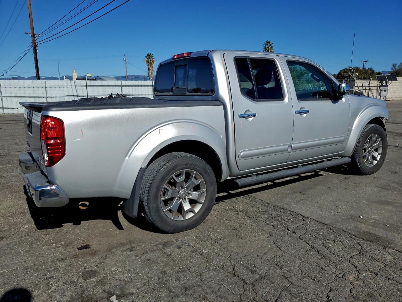 2019 NISSAN FRONTIER S photo 7