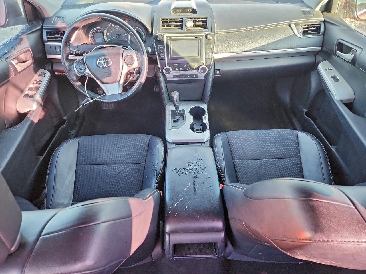 2013 TOYOTA CAMRY photo 22