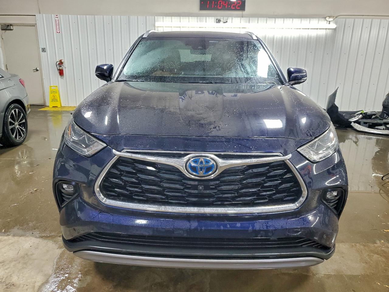 2022 TOYOTA HIGHLANDER HYBRID PLATINUM photo 5