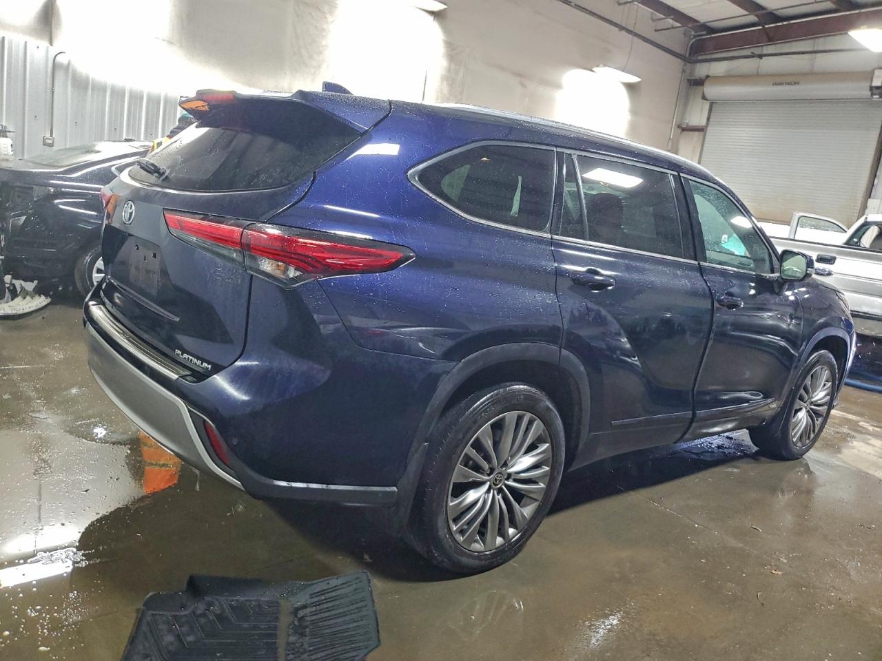 2022 TOYOTA HIGHLANDER HYBRID PLATINUM photo 3