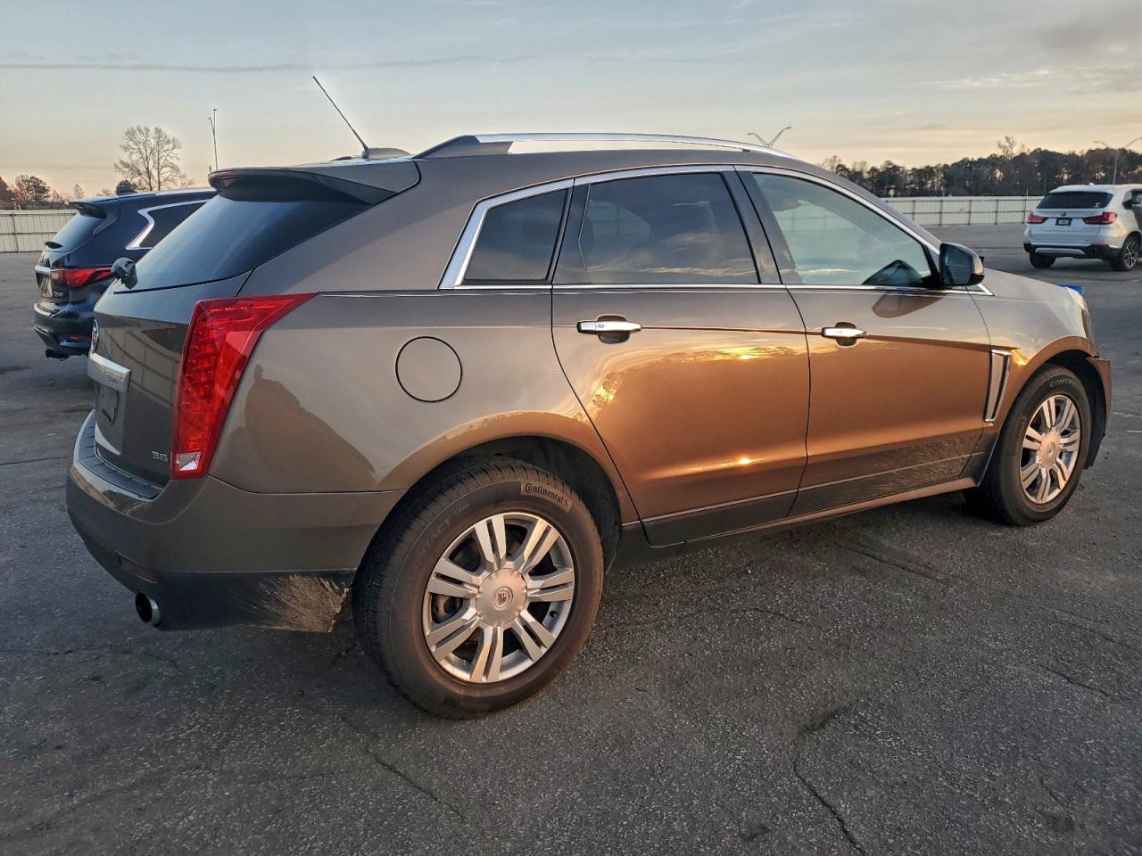 2016 CADILLAC SRX LUXURY COLLECTION photo 3