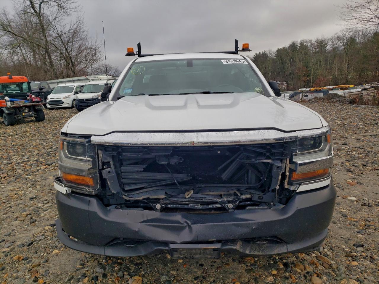 2018 CHEVROLET SILVERADO K1500 photo 9