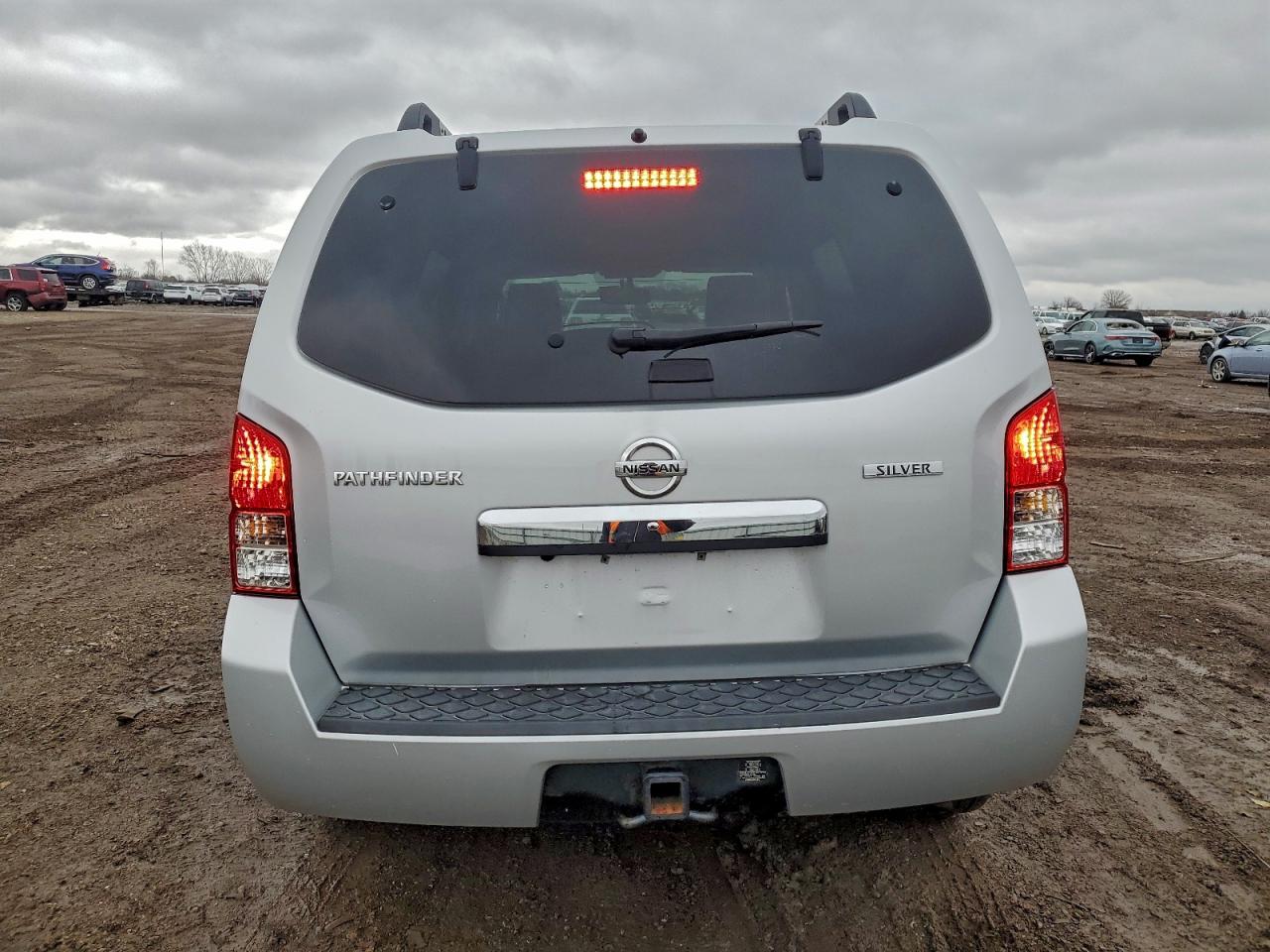 2012 NISSAN PATHFINDER S photo 16
