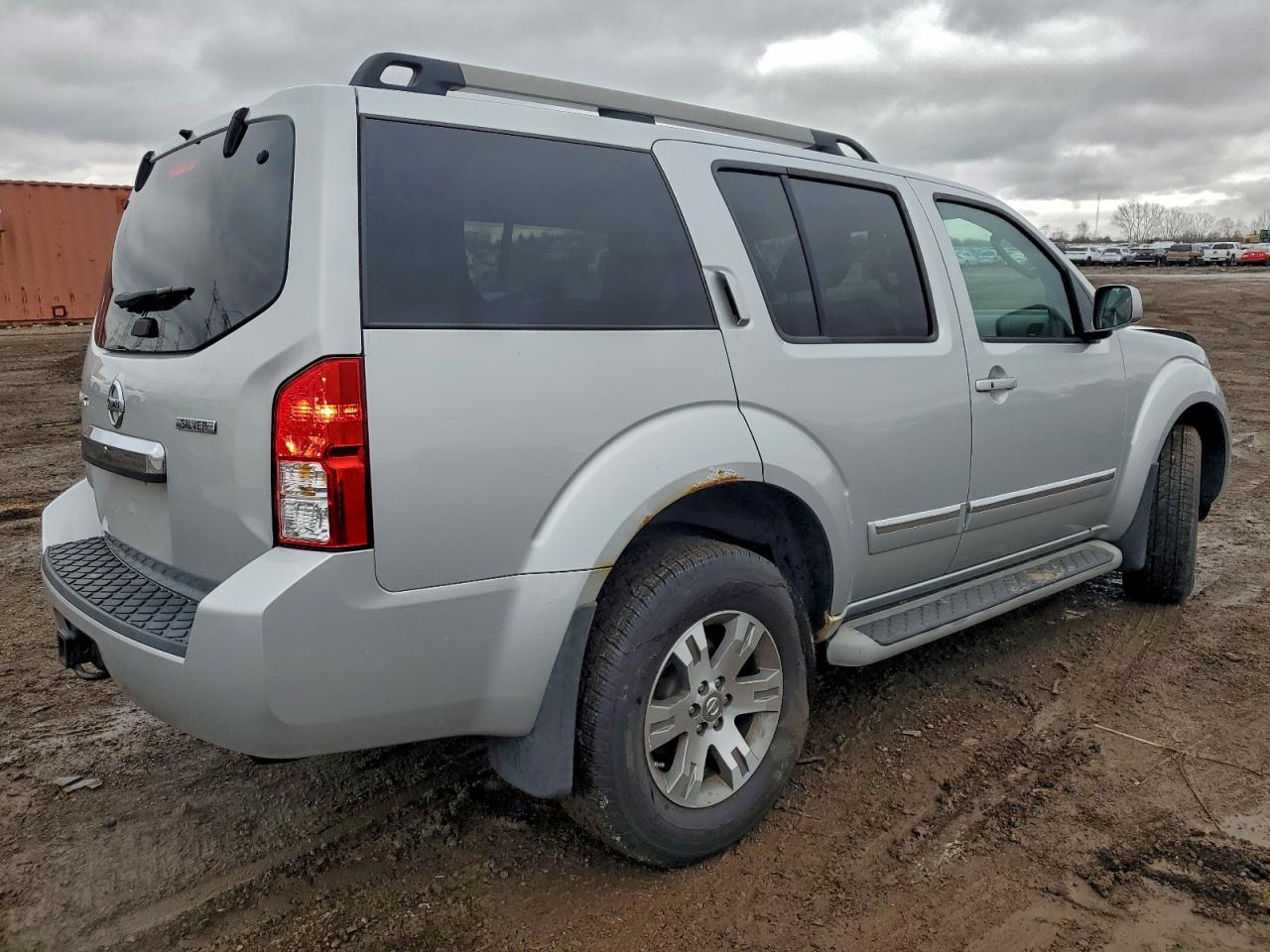 2012 NISSAN PATHFINDER S photo 7