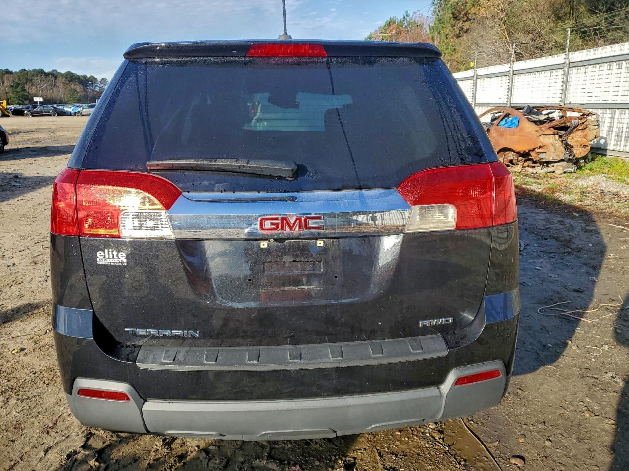 2015 GMC TERRAIN SLE photo 11