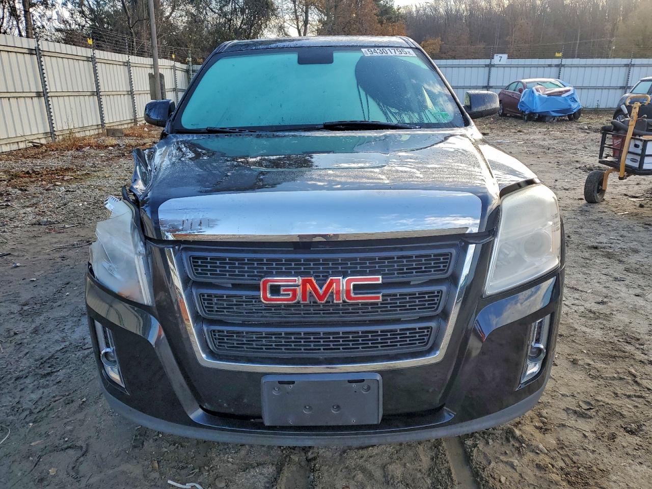 2015 GMC TERRAIN SLE photo 9