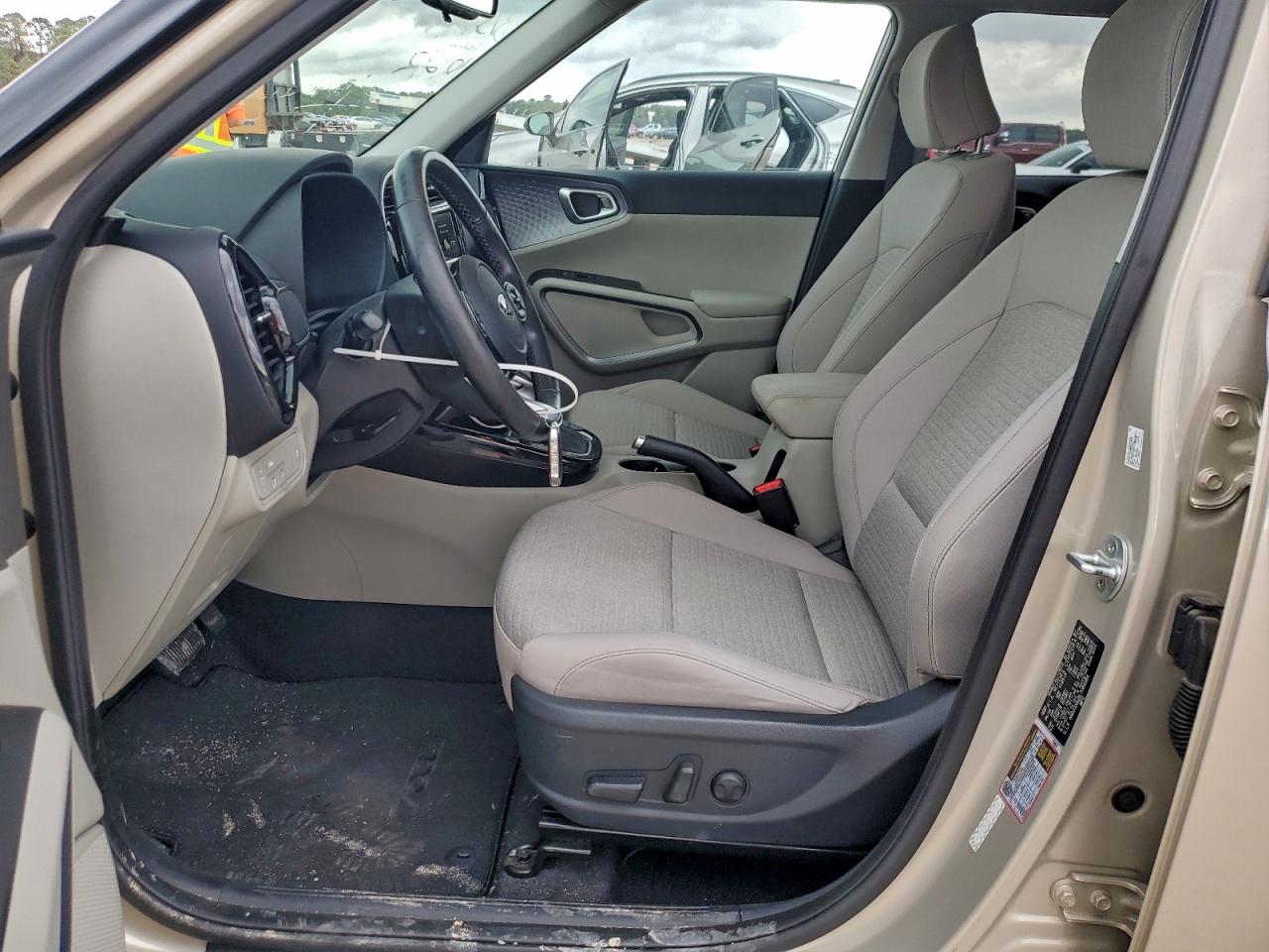 2020 KIA SOUL EX photo 19