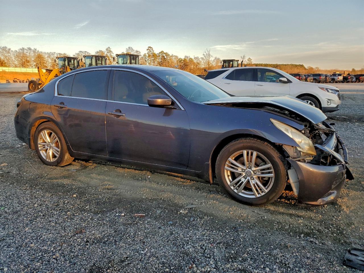 2010 INFINITI G37 photo 10