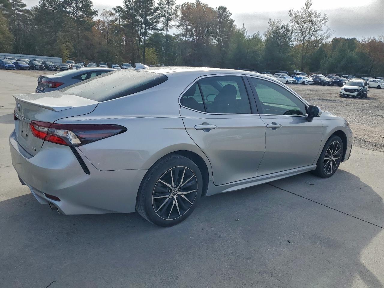 2023 TOYOTA CAMRY SE NIGHT SHADE photo 5