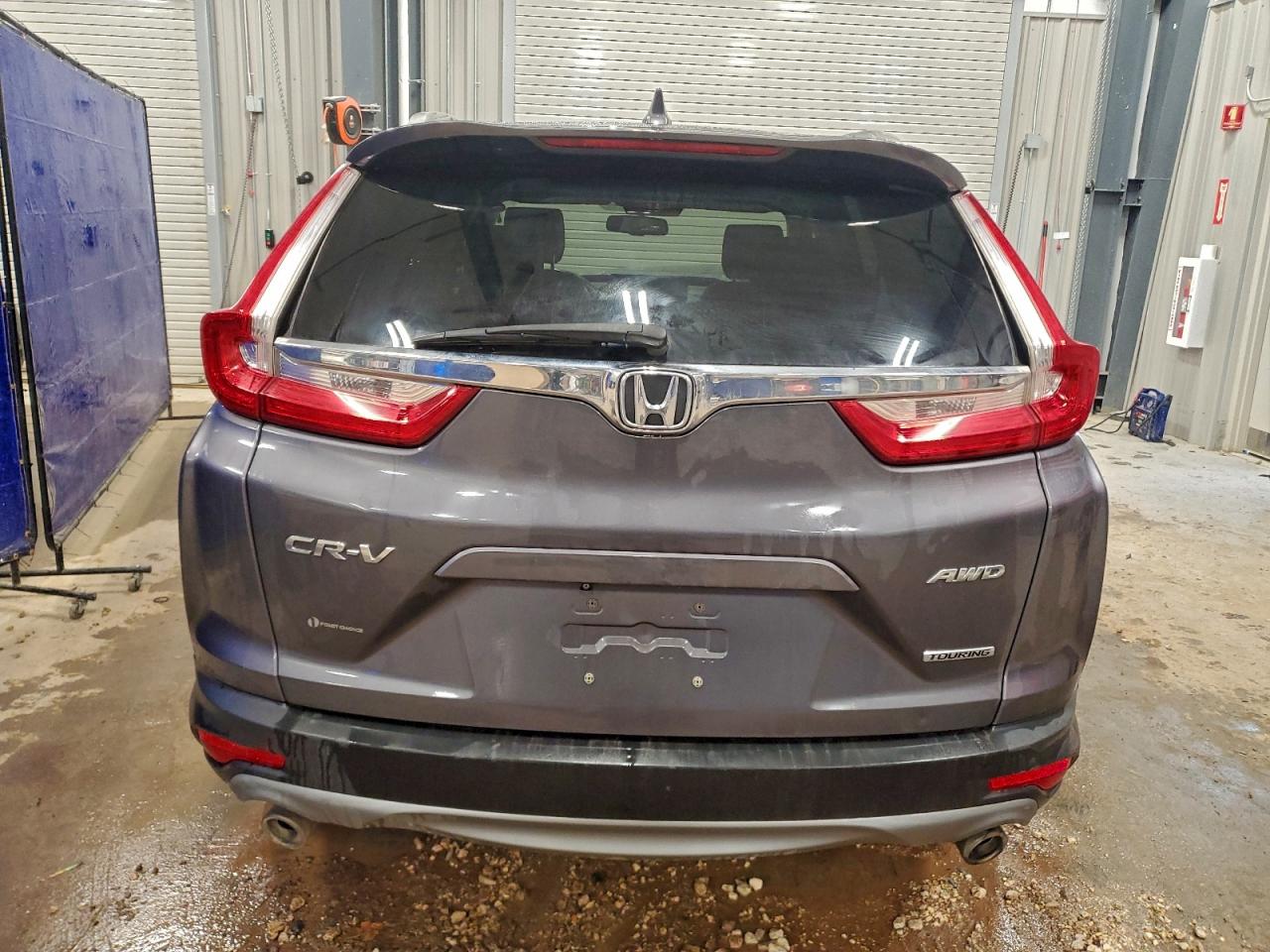 2017 HONDA CR-V TOURING photo 16