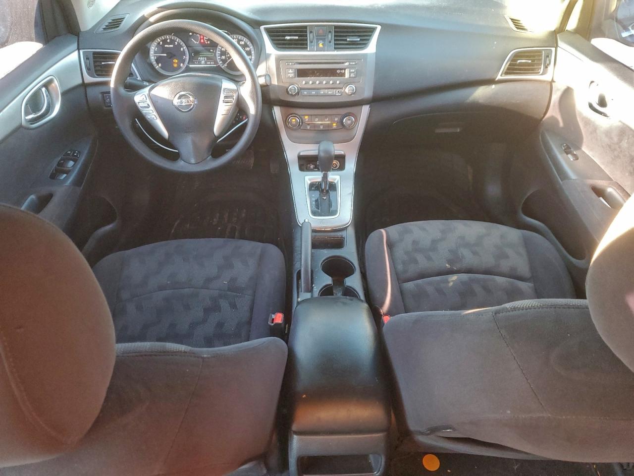 2013 NISSAN SENTRA S photo 8