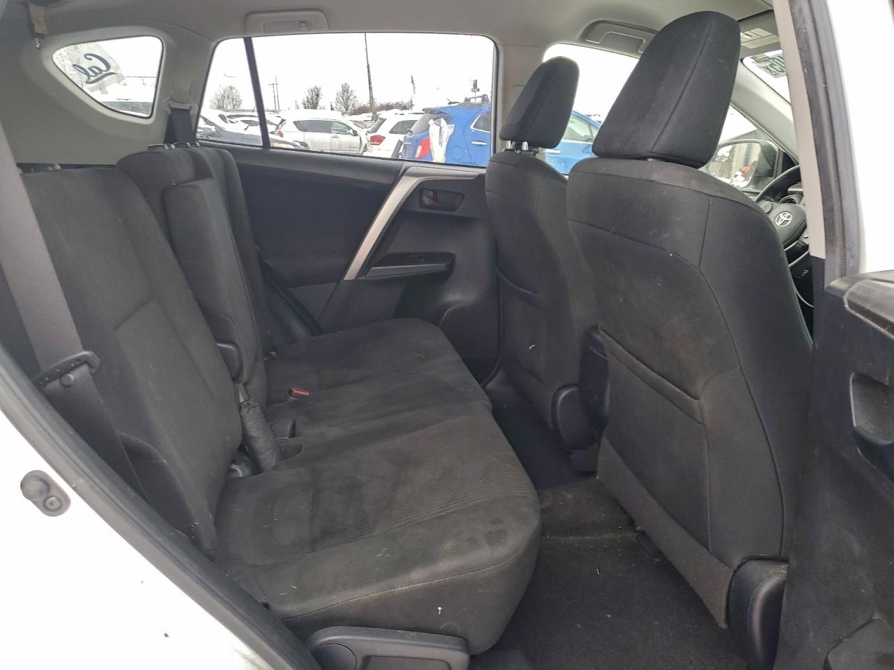 2016 TOYOTA RAV4 LE photo 31