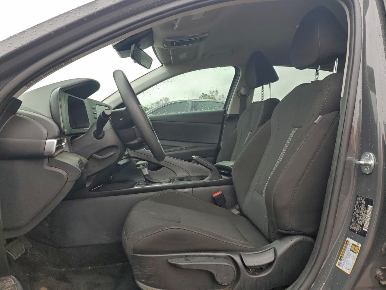2024 HYUNDAI ELANTRA SE photo 7