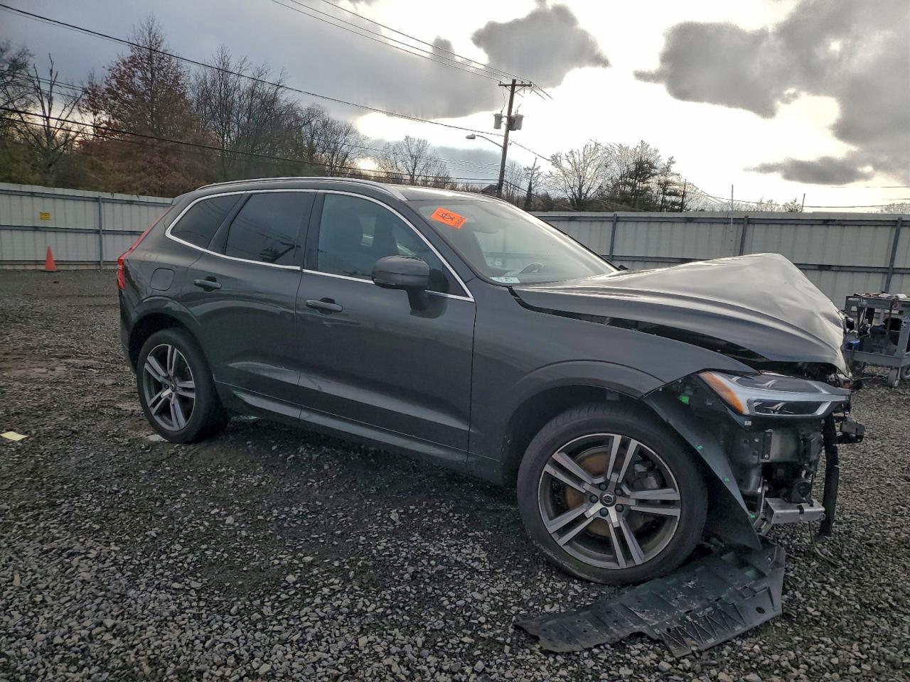 2020 VOLVO XC60 T6 MOMENTUM photo 10