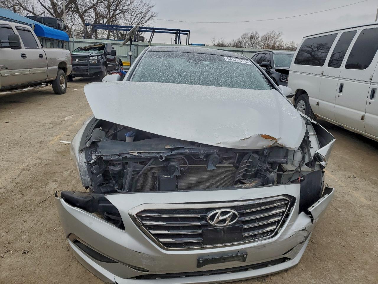 2015 HYUNDAI SONATA photo 9