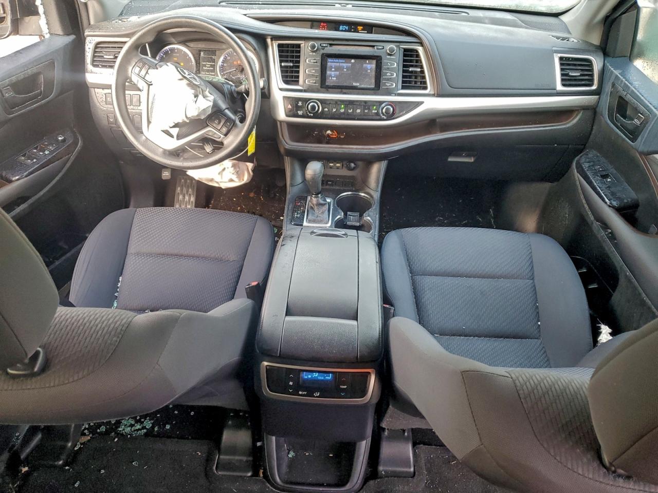 2019 TOYOTA HIGHLANDER LE photo 15