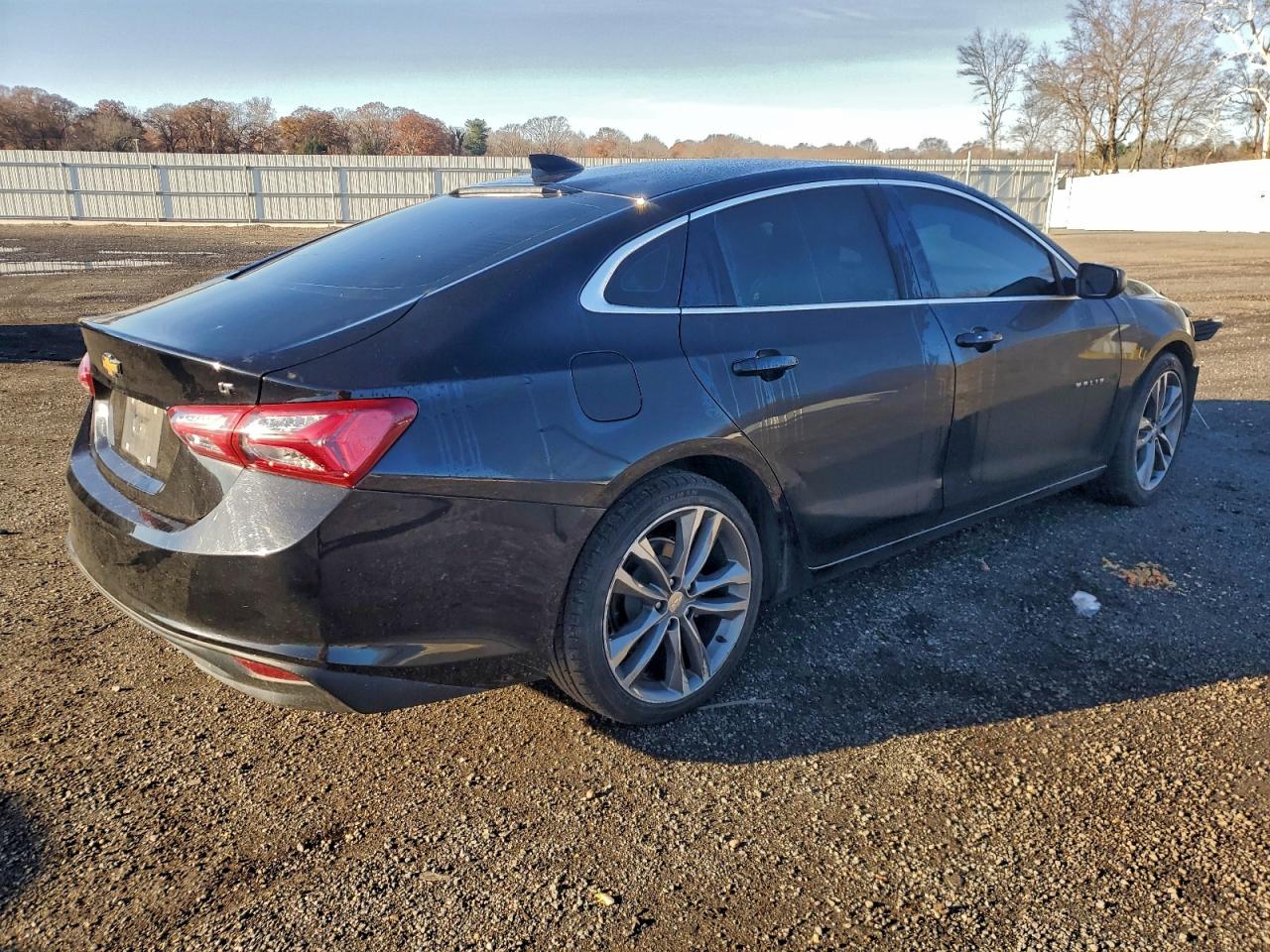 2021 CHEVROLET MALIBU LT photo 5