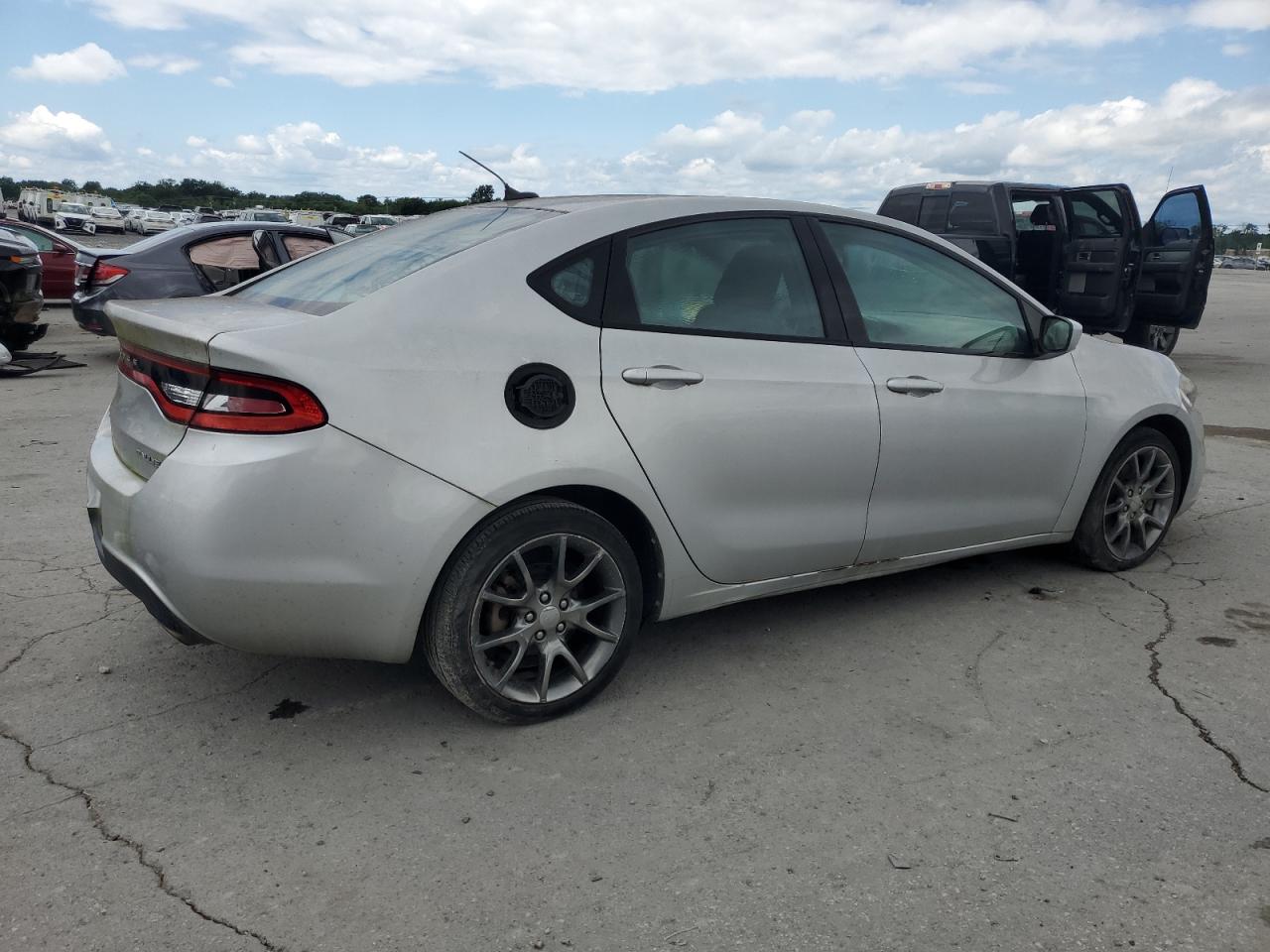2013 DODGE DART SXT photo 3