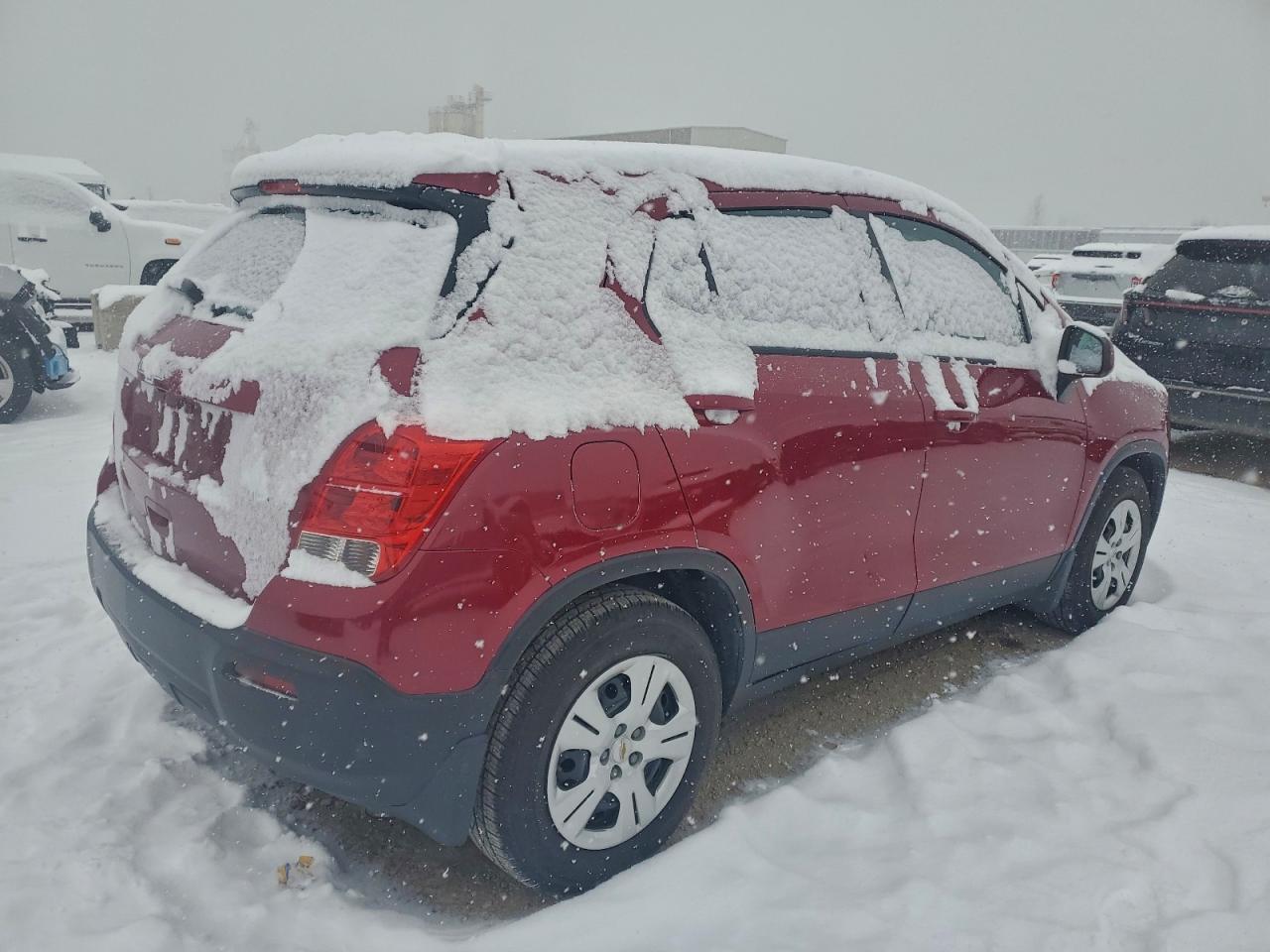 2015 CHEVROLET TRAX LS photo 3