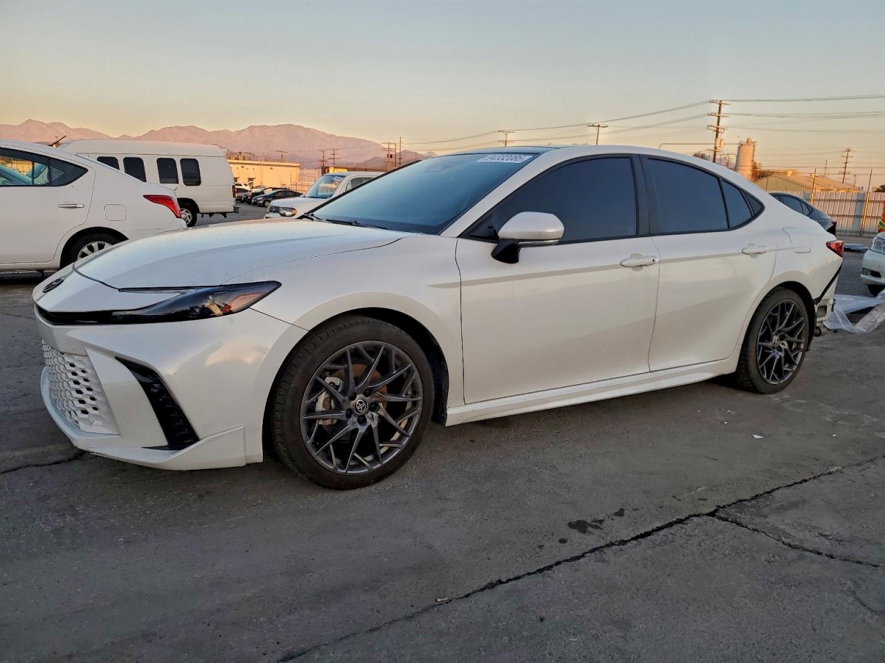 2025 TOYOTA CAMRY