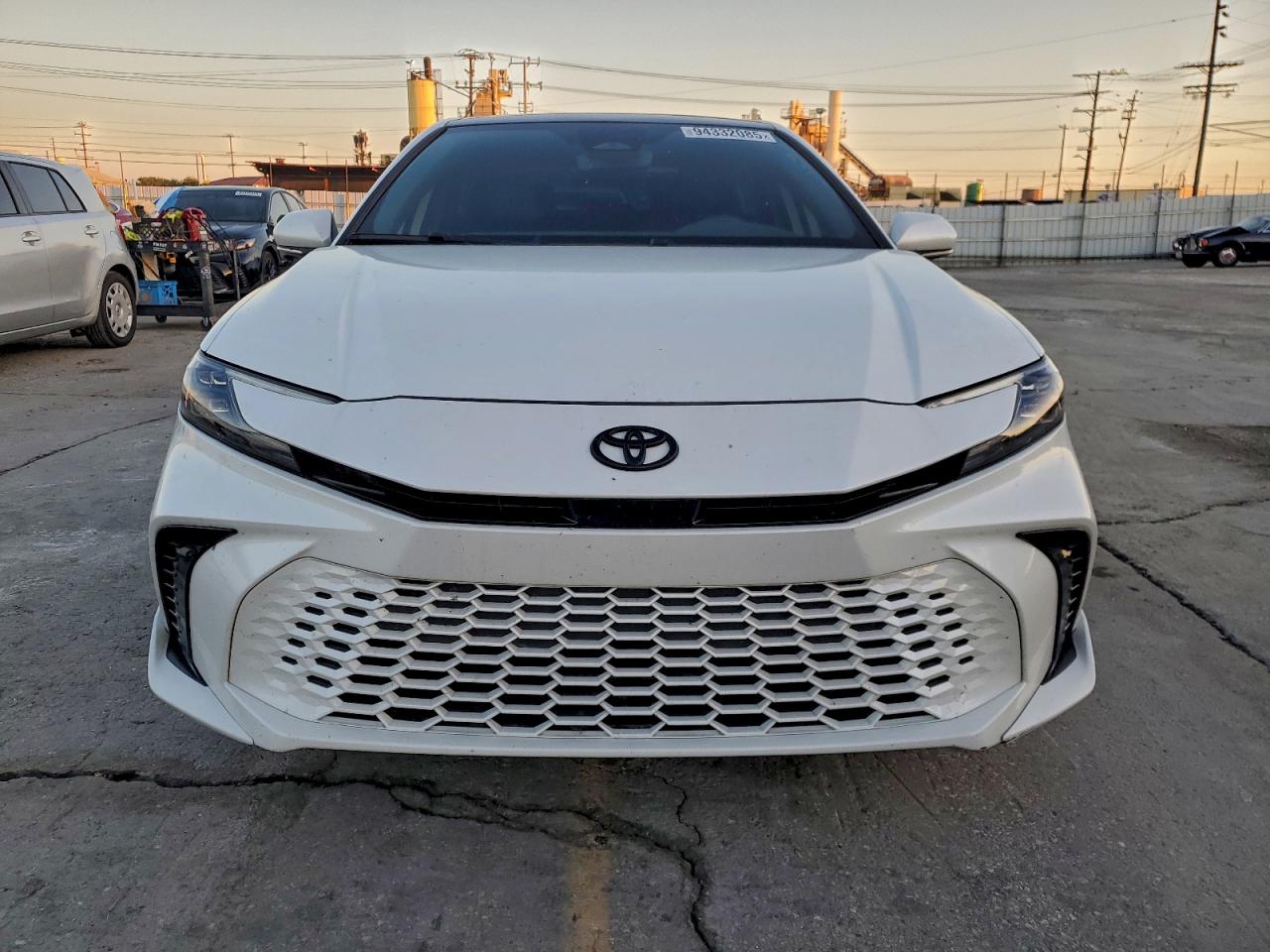 2025 TOYOTA CAMRY XSE photo 5