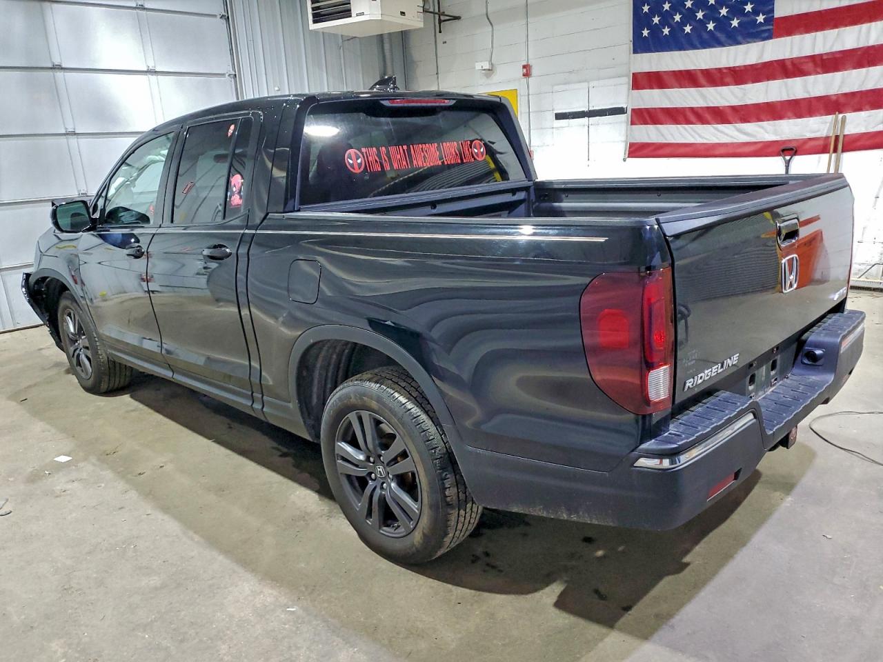 2019 HONDA RIDGELINE SPORT photo 2