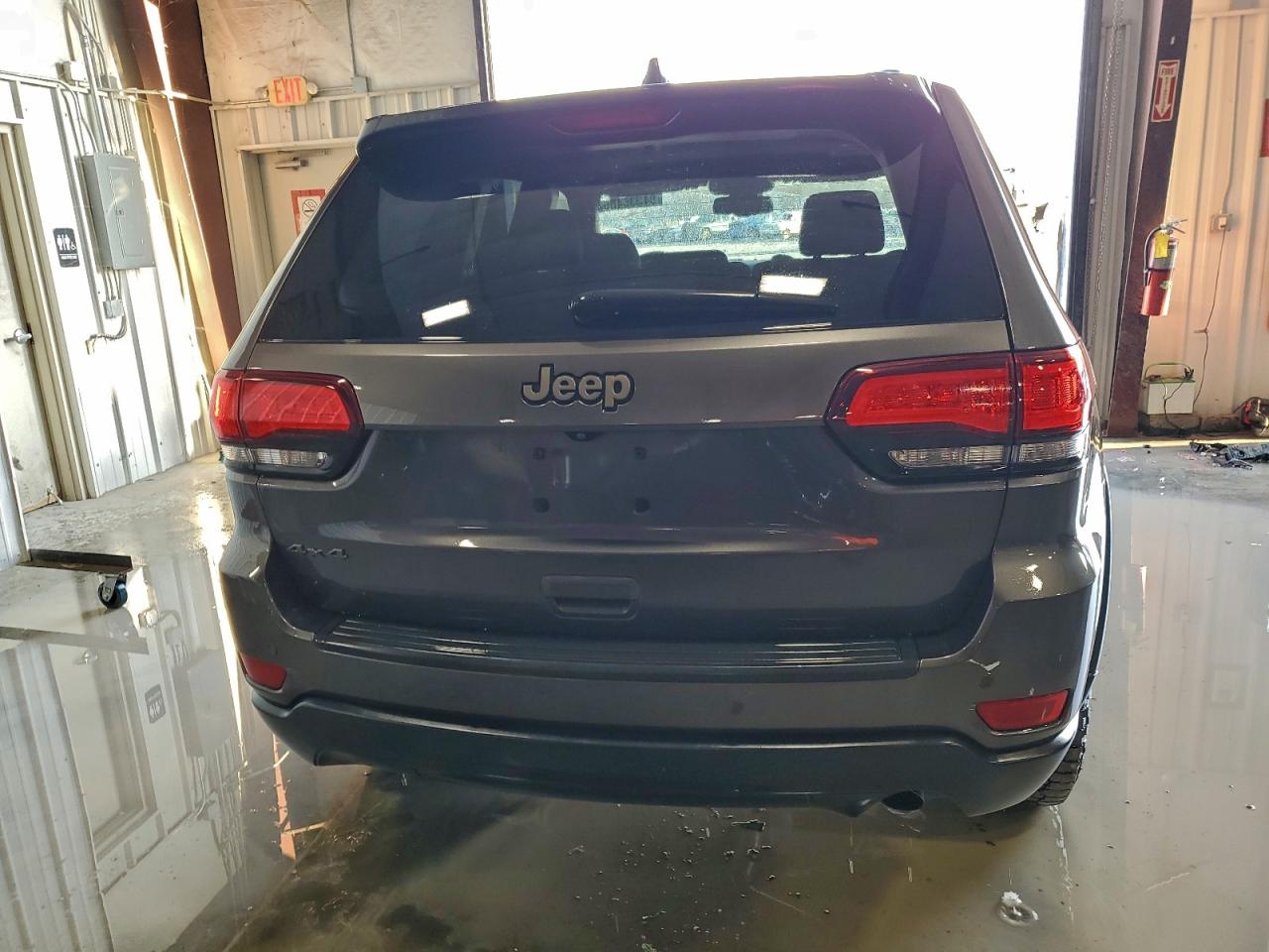 2016 JEEP GRAND CHEROKEE LAREDO photo 6