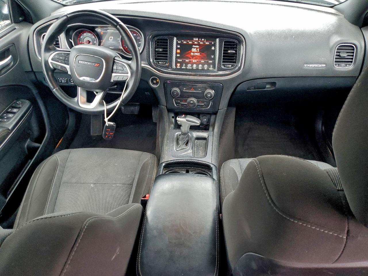 2016 DODGE CHARGER SXT photo 22