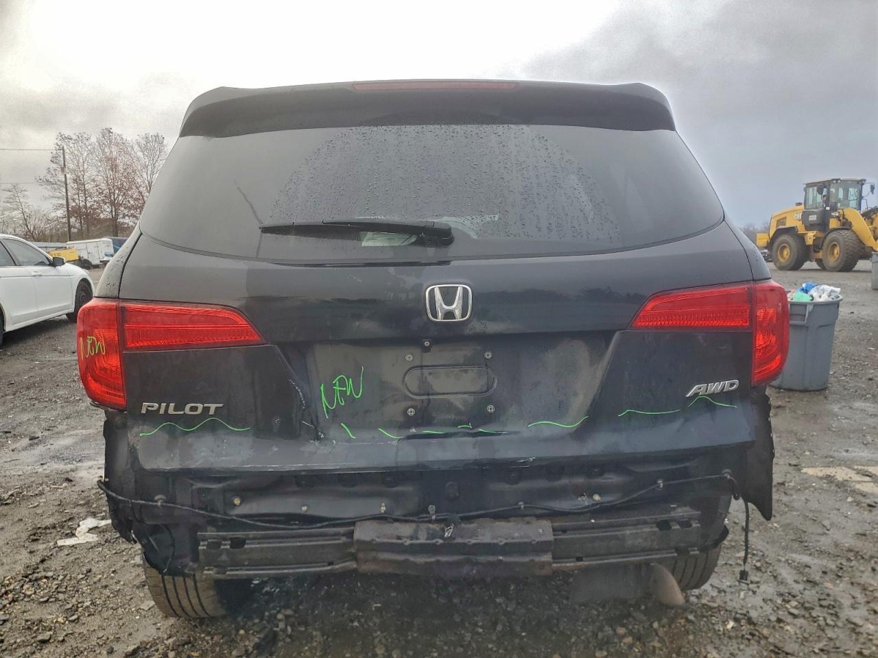 2016 HONDA PILOT EXL photo 6