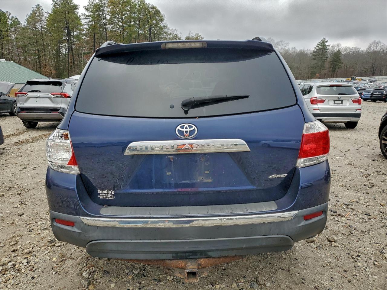 2011 TOYOTA HIGHLANDER BASE photo 6