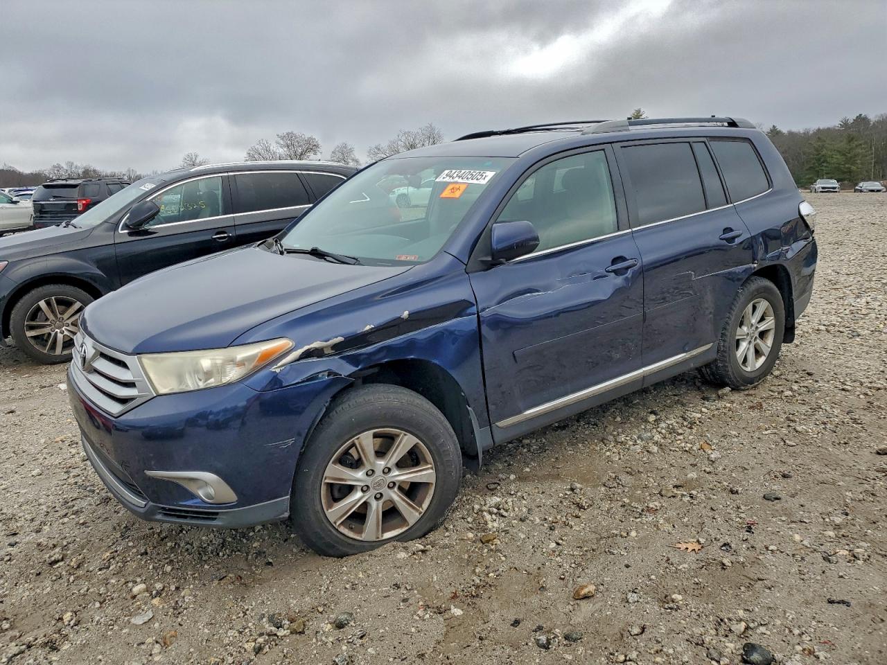 2011 TOYOTA HIGHLANDER