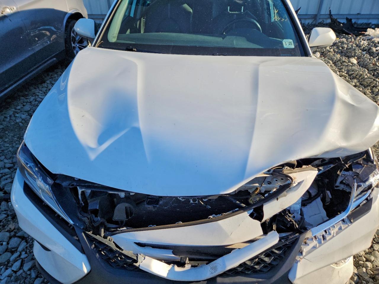 2020 TOYOTA CAMRY SE photo 31