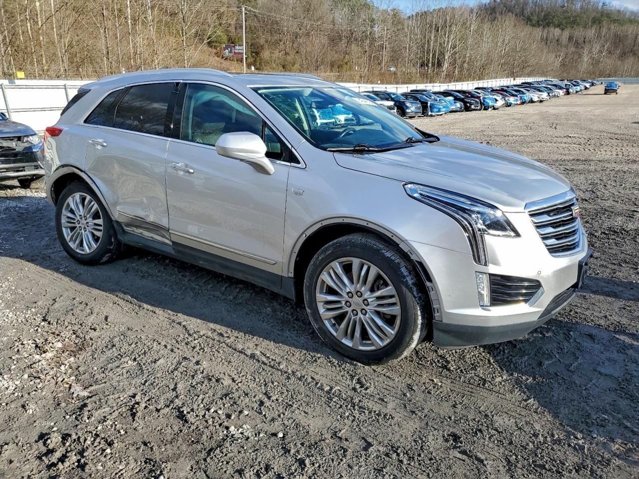 2018 CADILLAC XT5 PREMIUM LUXURY photo 4