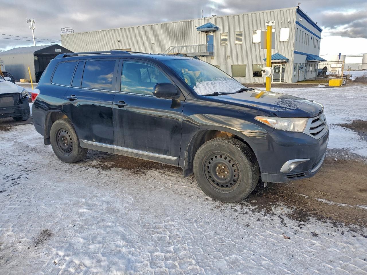 2013 TOYOTA HIGHLANDER photo 4