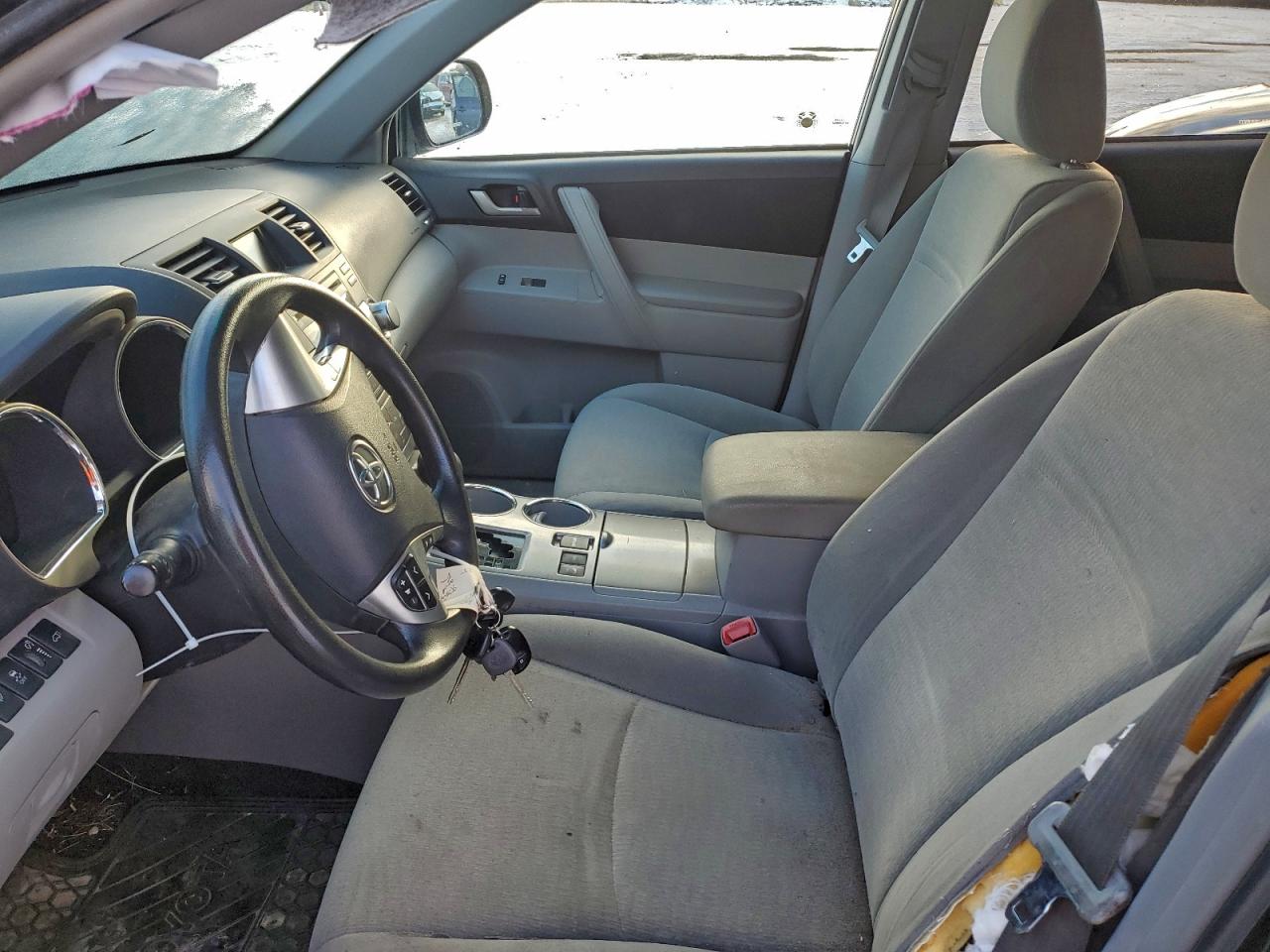 2013 TOYOTA HIGHLANDER photo 7
