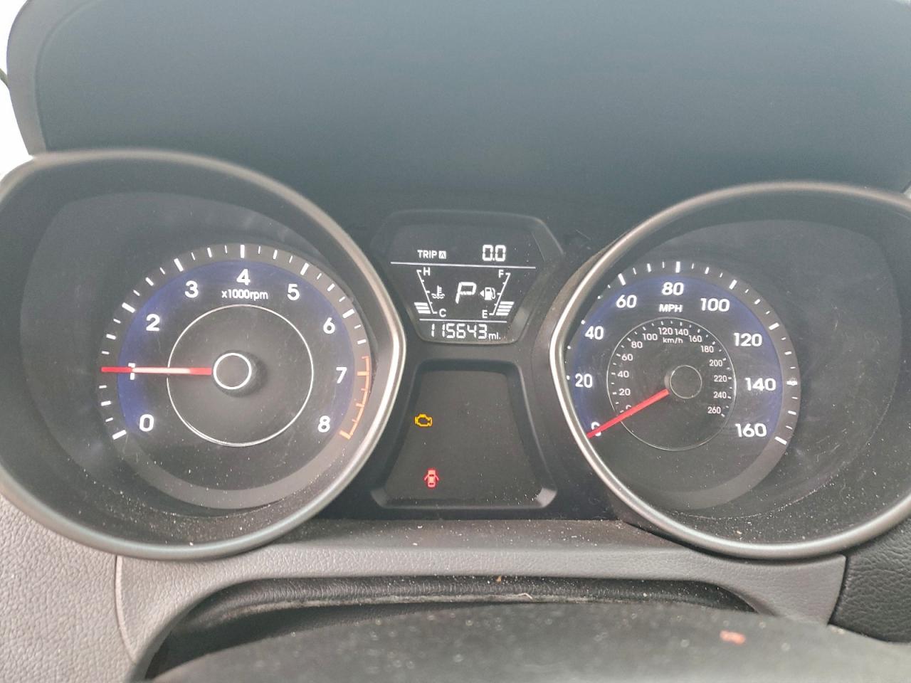 2016 HYUNDAI ELANTRA SE photo 25