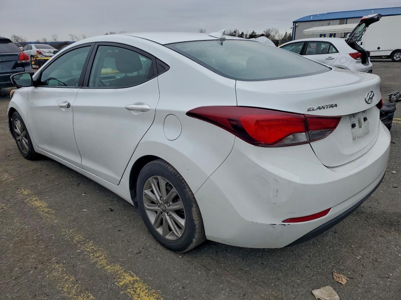 2016 HYUNDAI ELANTRA SE photo 4