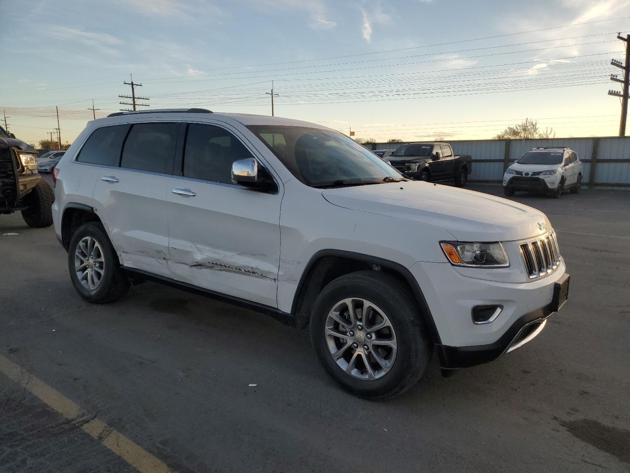 2016 JEEP GRAND CHEROKEE LIMITED photo 4