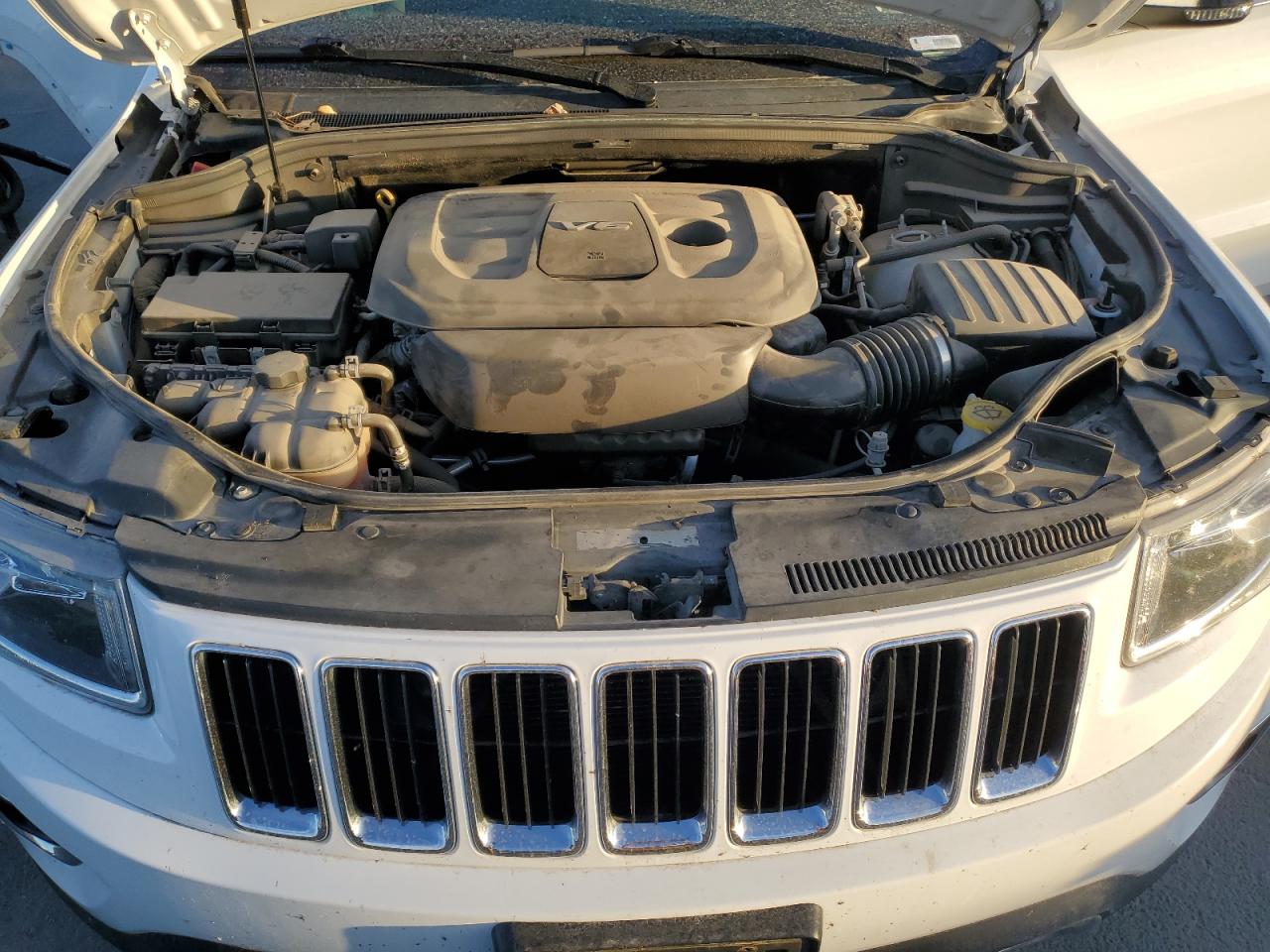 2016 JEEP GRAND CHEROKEE LIMITED photo 12