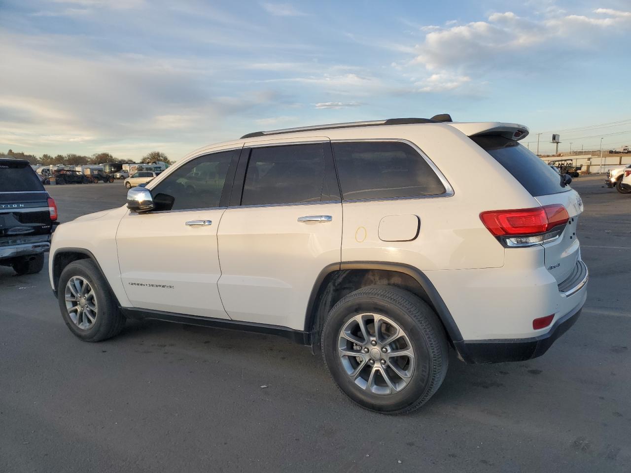 2016 JEEP GRAND CHEROKEE LIMITED photo 2