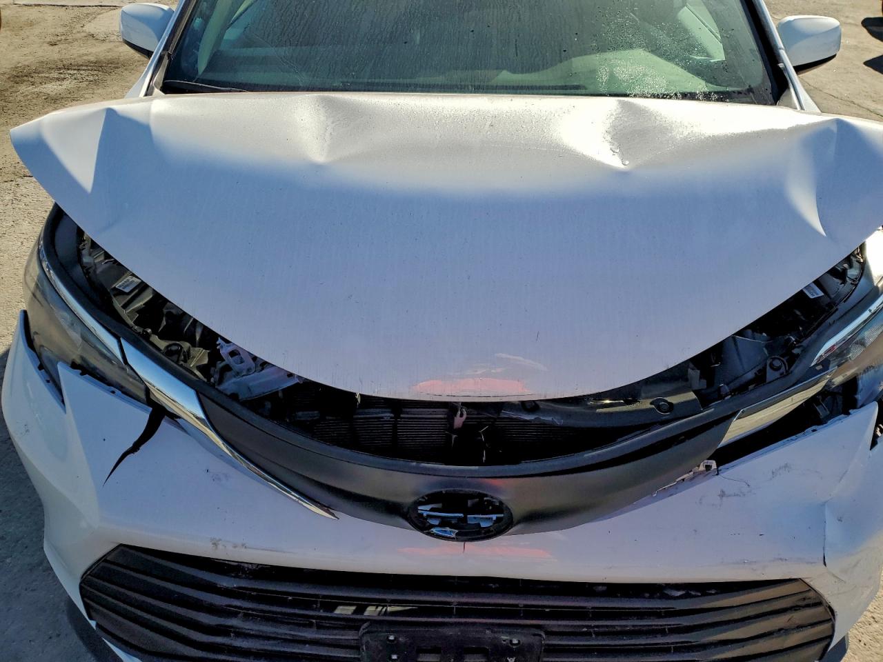 2025 TOYOTA SIENNA LE 8-PASSENGER photo 23