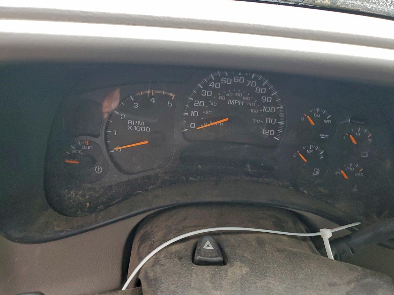 2004 CHEVROLET SILVERADO K2500 HEAVY DUTY photo 25