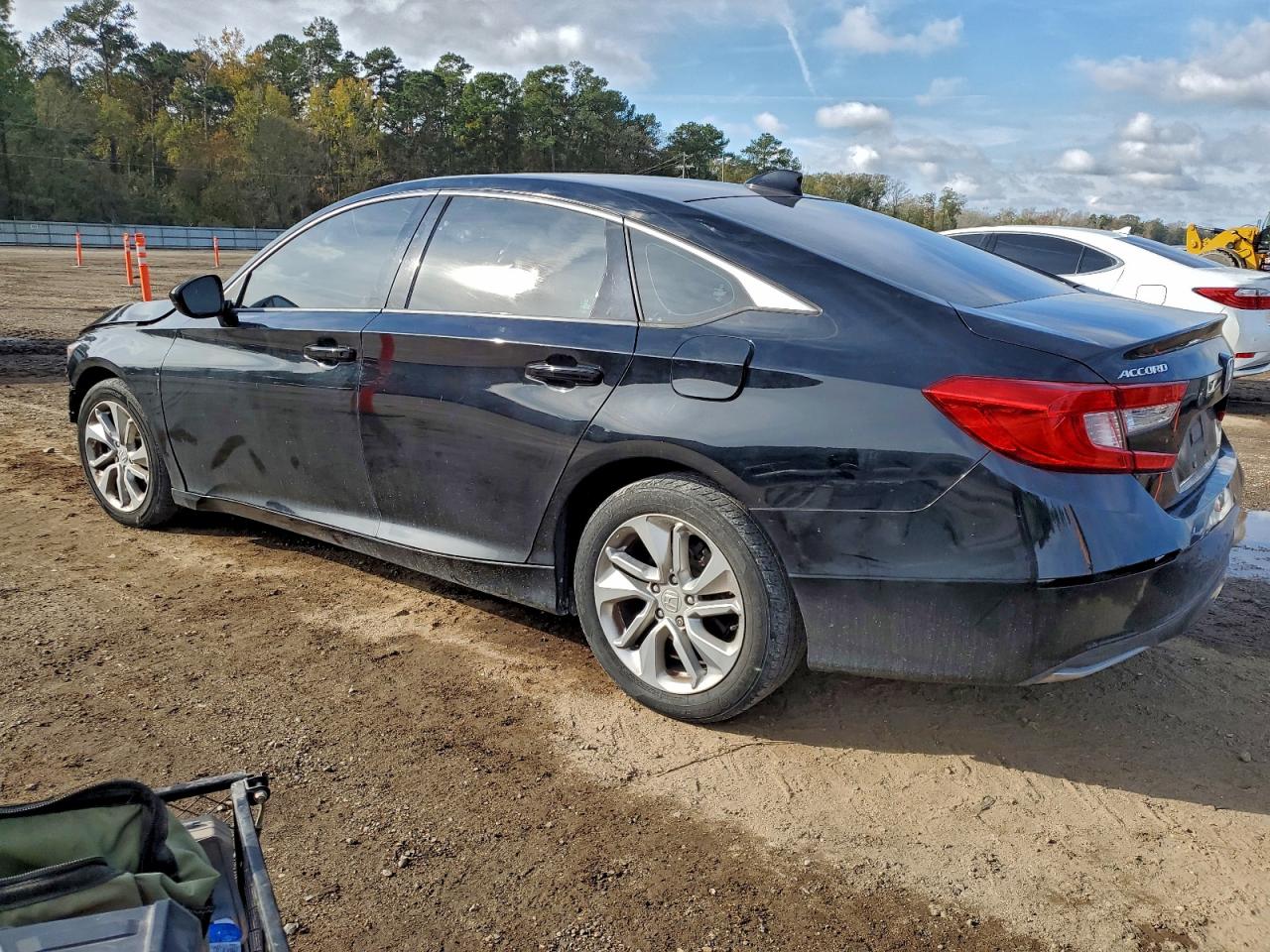 2020 HONDA ACCORD LX photo 3