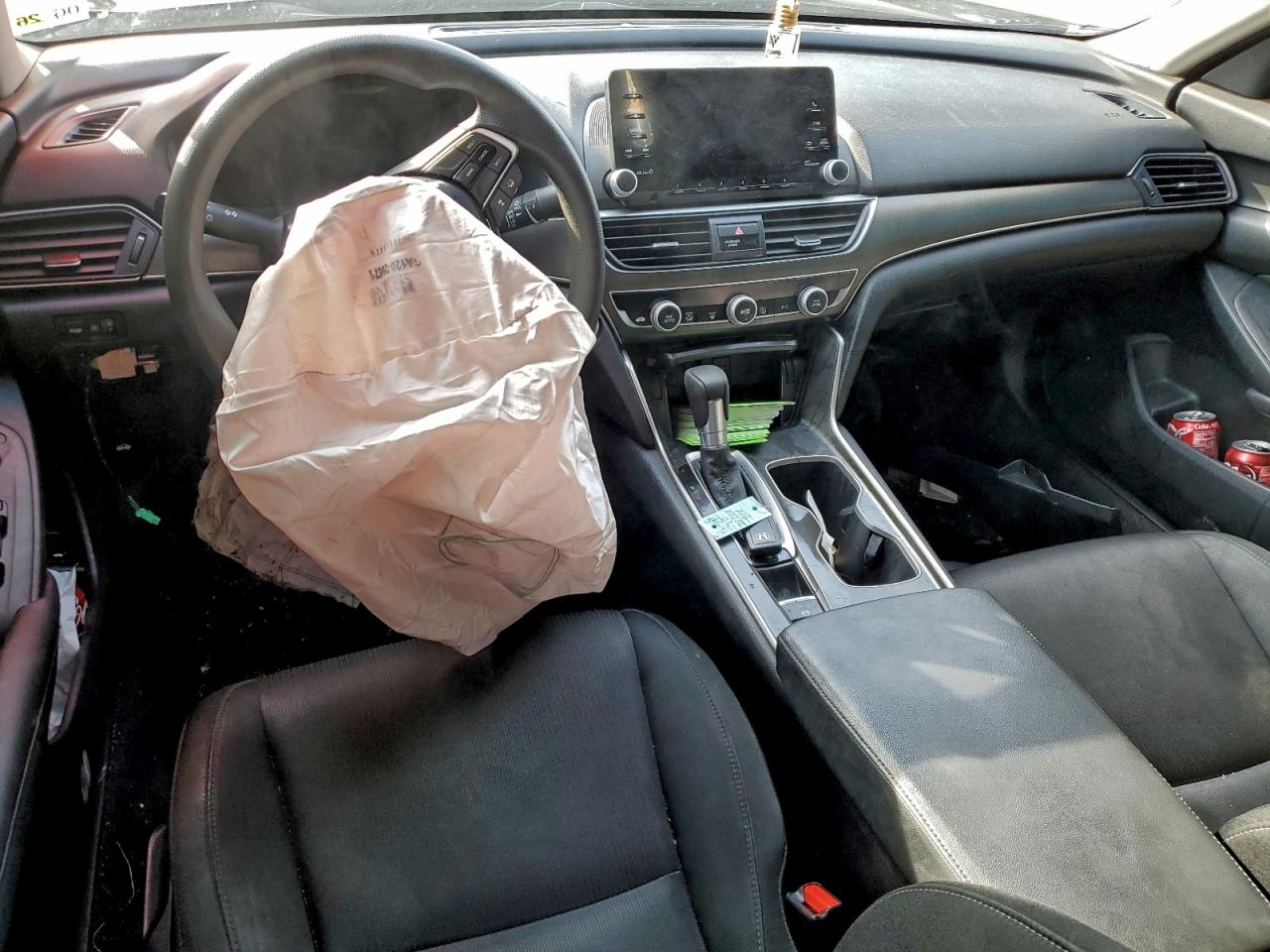2020 HONDA ACCORD LX photo 15