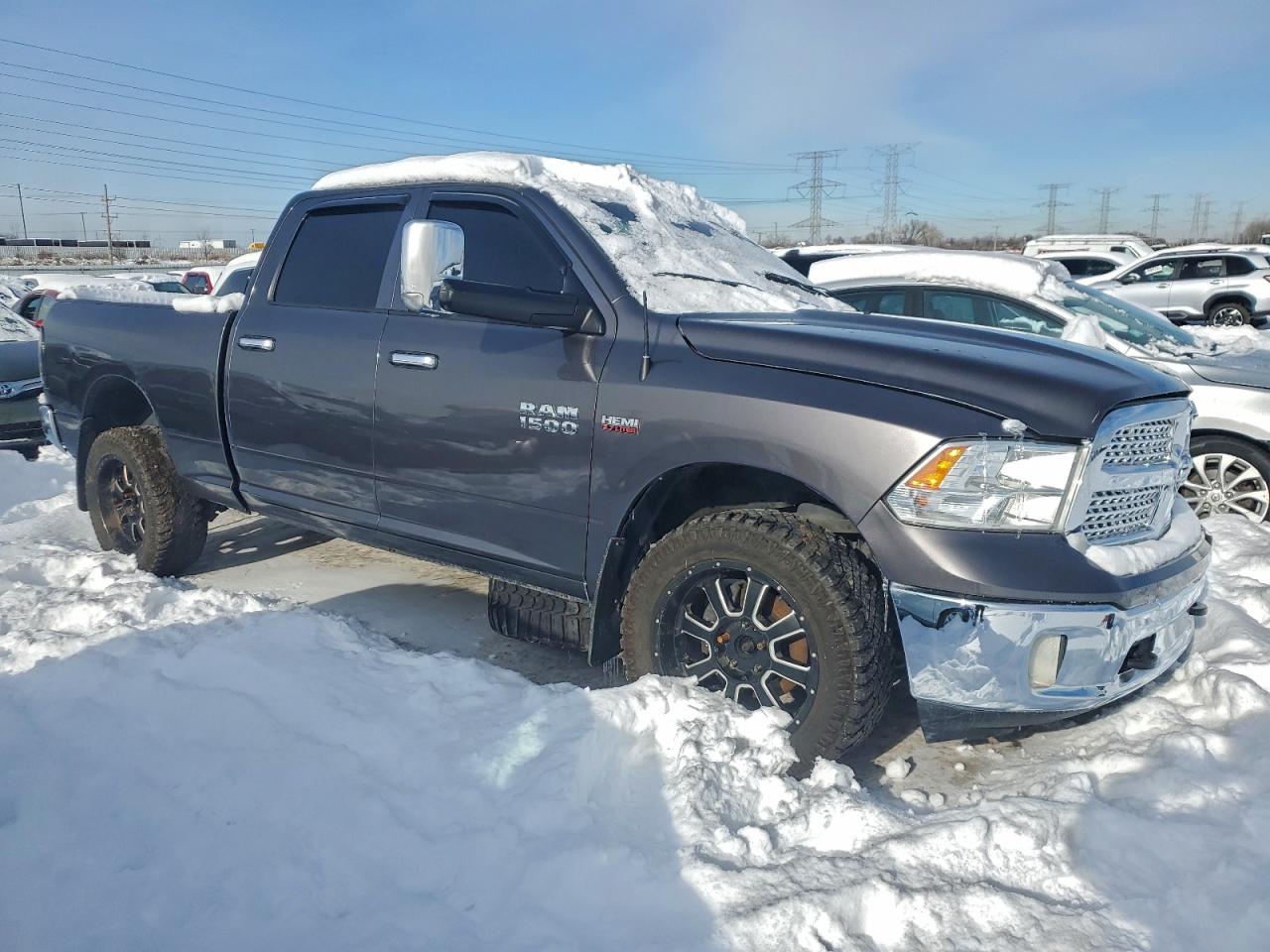 2015 RAM 1500 SLT photo 4