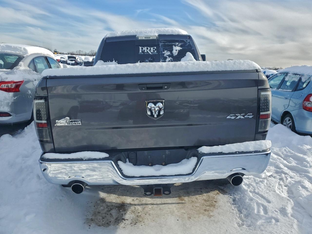 2015 RAM 1500 SLT photo 6