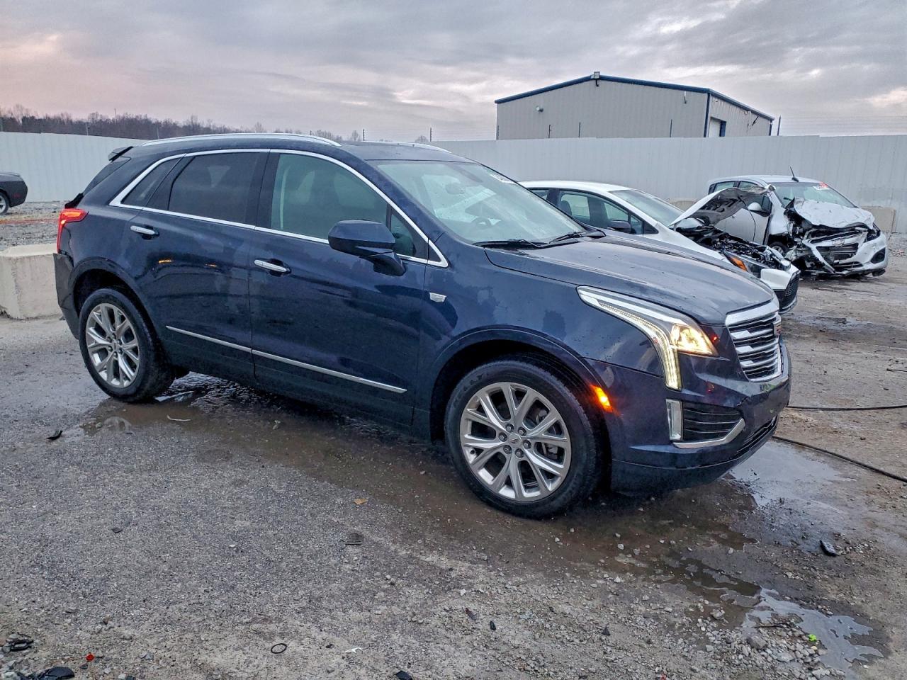 2017 CADILLAC XT5 LUXURY photo 7