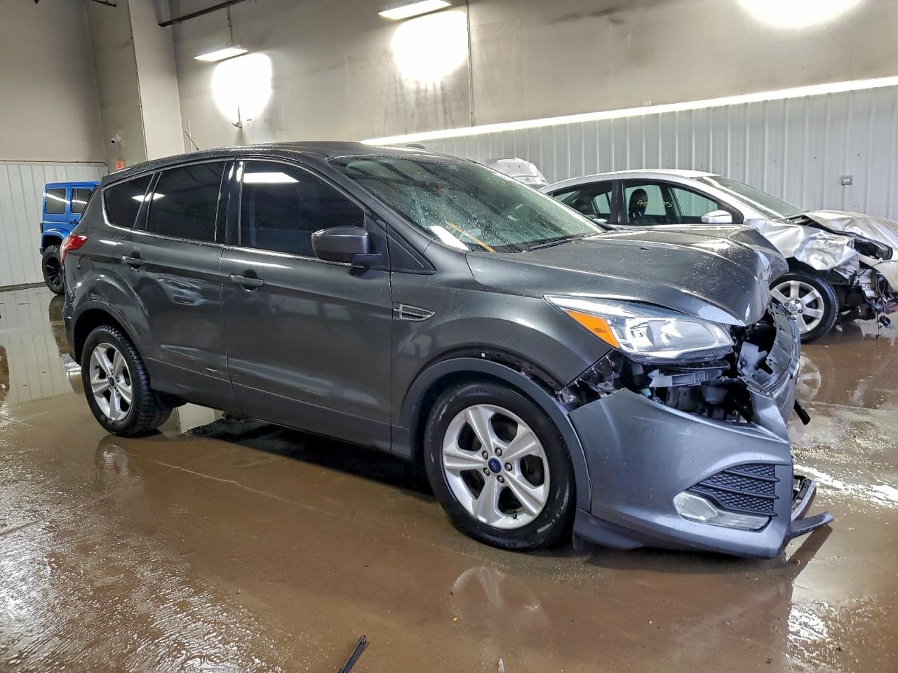 2016 FORD ESCAPE SE photo 4